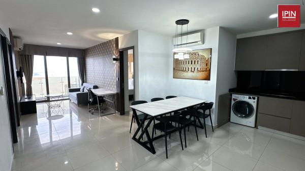 Condo for rent below market price 1,200$/month at Chamkar Mon District, Phnom Penh.